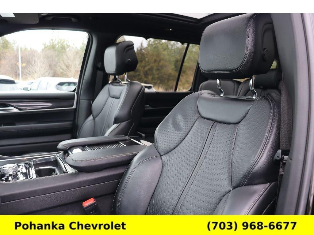 2024 Jeep Wagoneer BASE