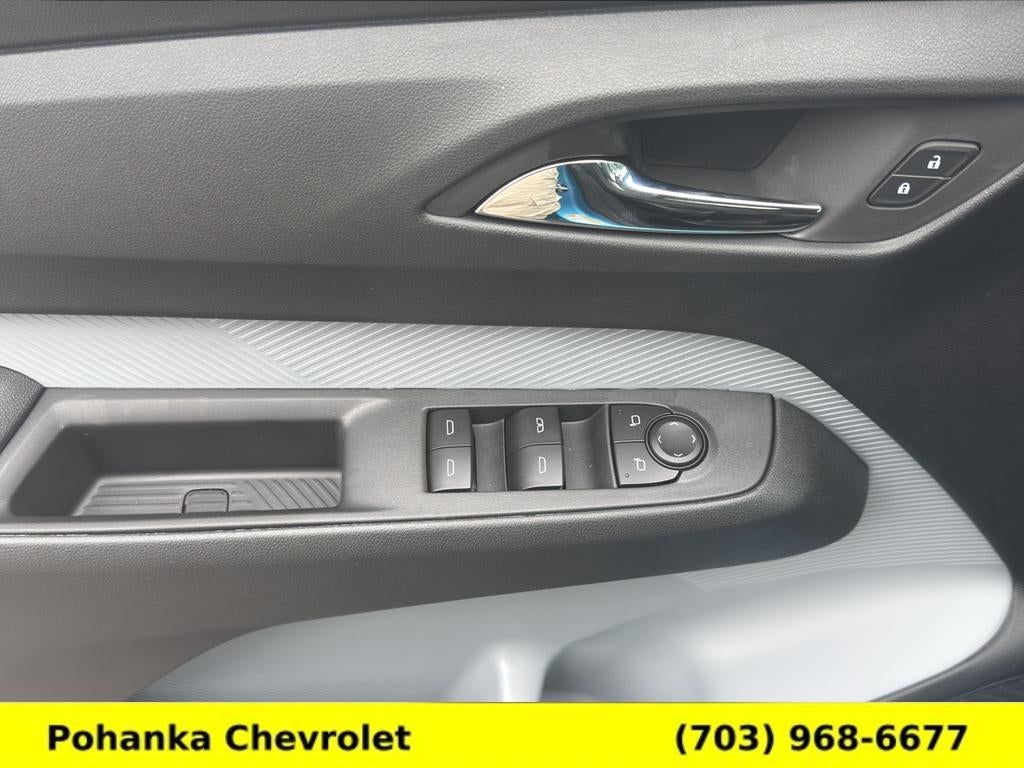 2027 Chevrolet Bolt LT - Photo 19