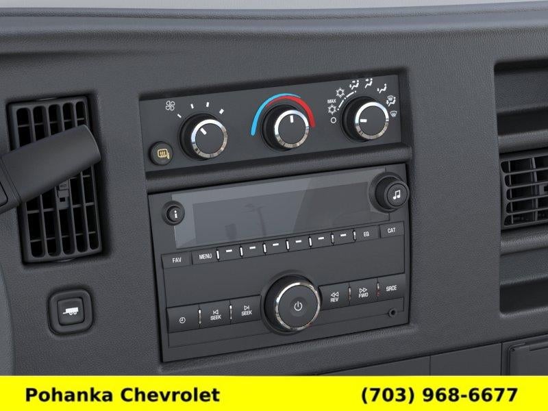 2025 Chevrolet Express Cutaway 3500 1WT