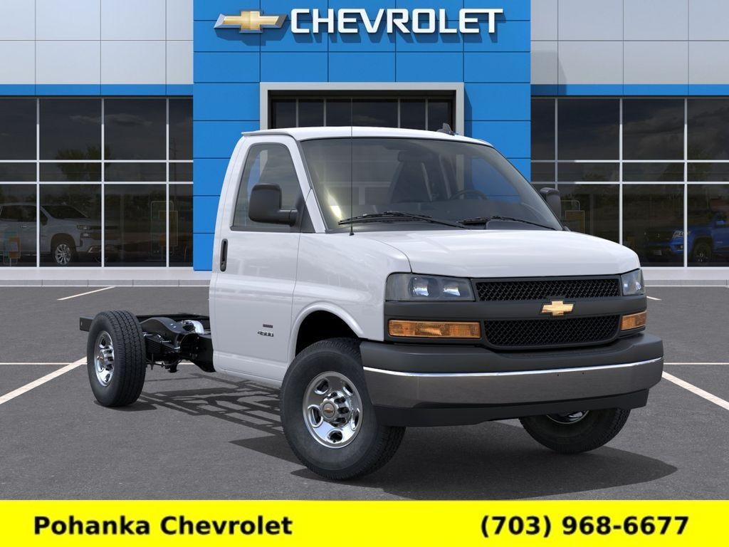 2025 Chevrolet Express Cutaway 3500 1WT