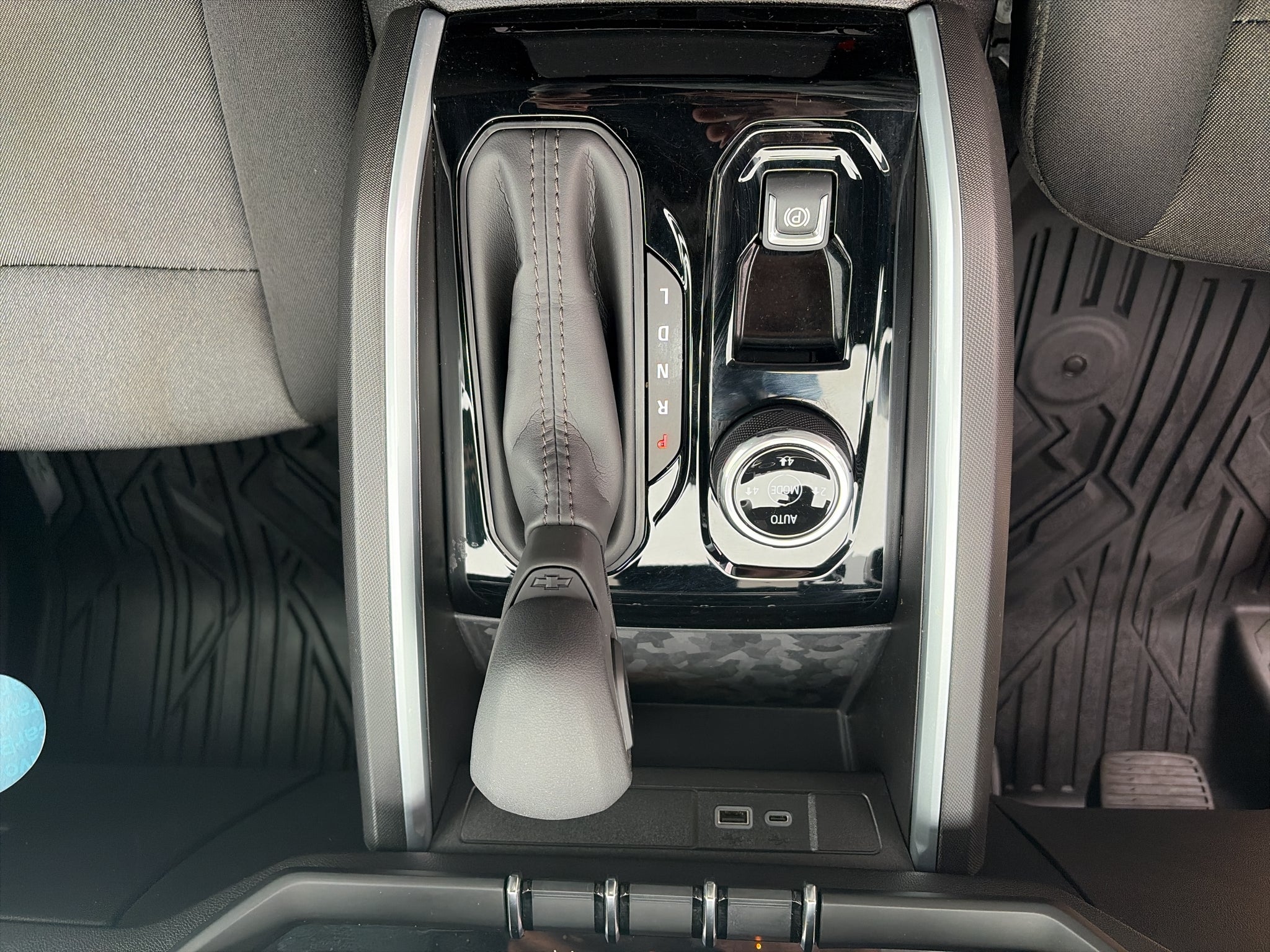 2026 Chevrolet Colorado Trail Boss - Photo 15
