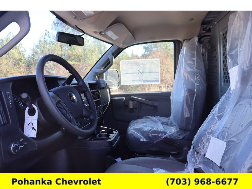 2025 Chevrolet Express Cargo 2500 WT