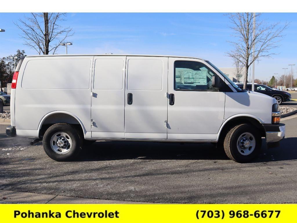 2025 Chevrolet Express Cargo 2500 WT
