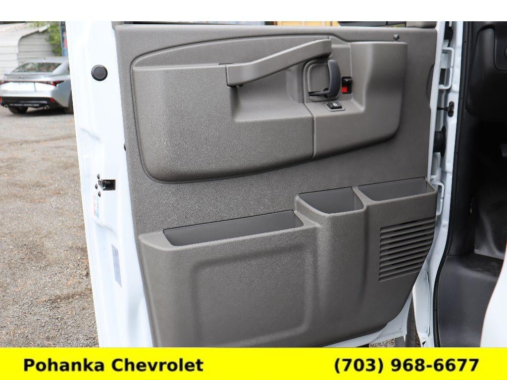 2025 Chevrolet Express Cargo 2500 WT