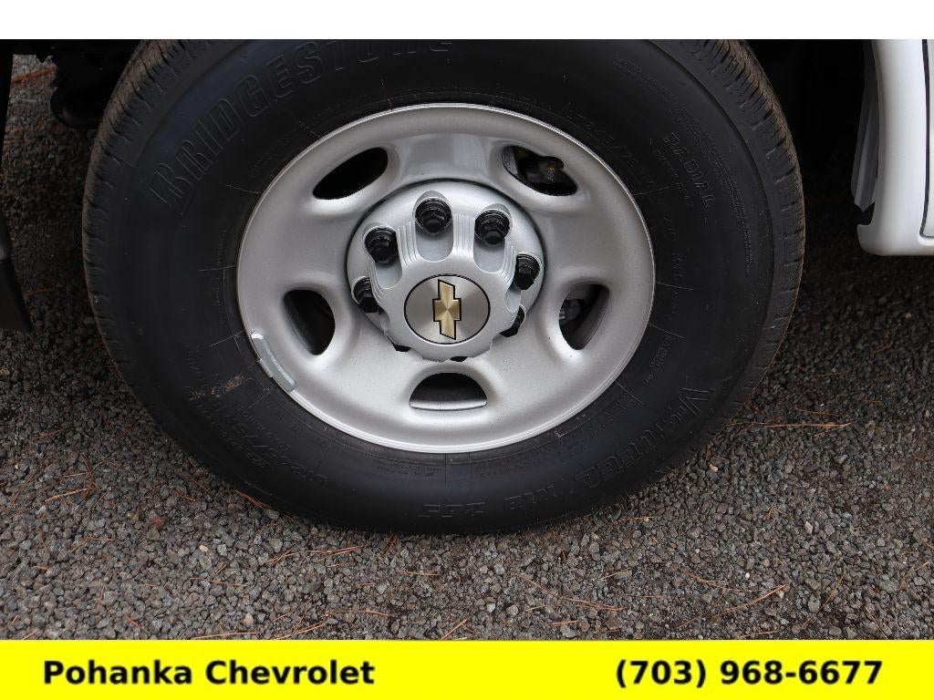 2025 Chevrolet Express Cargo 2500 WT