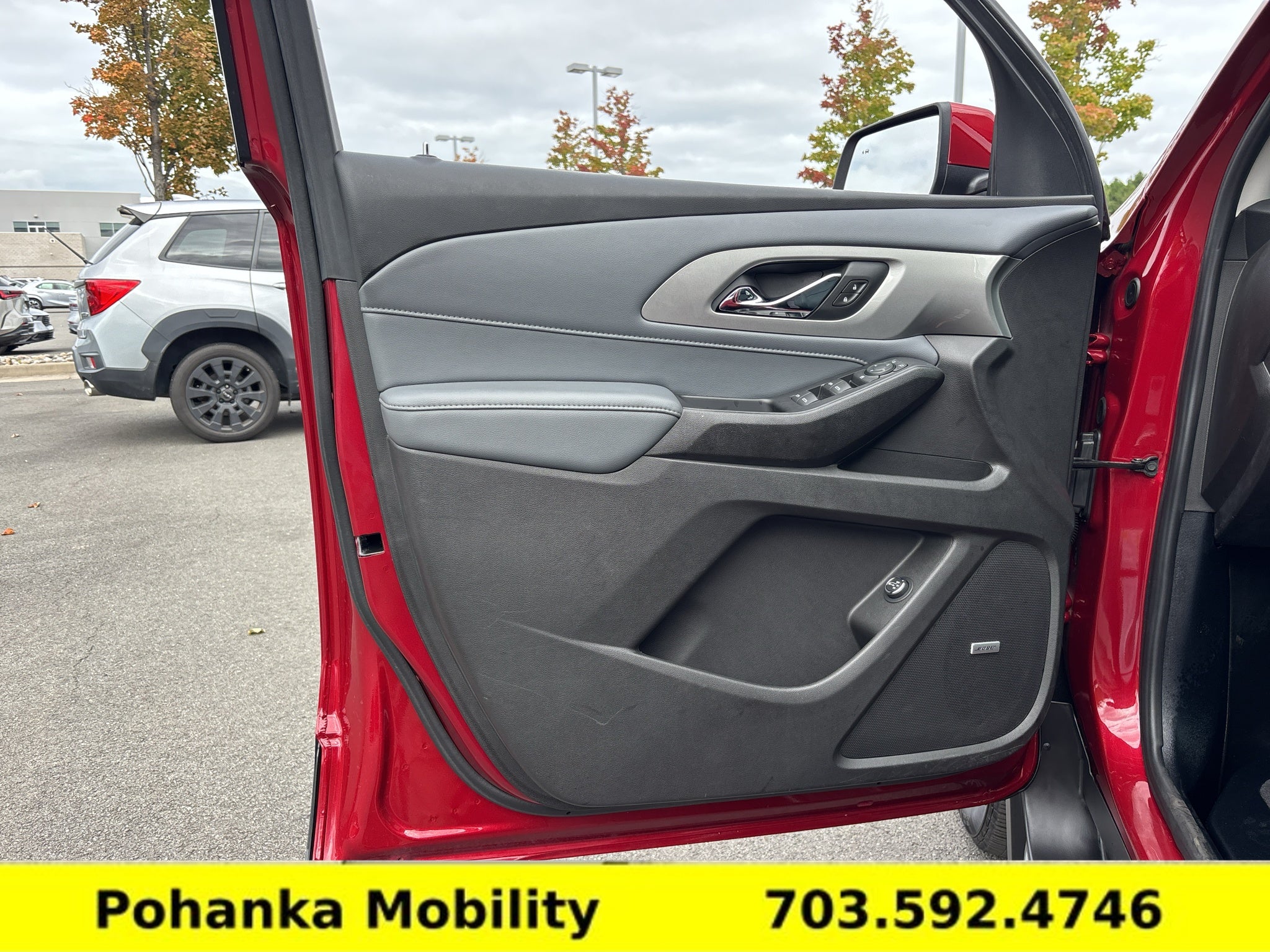 2021 Chevrolet Traverse LT Leather