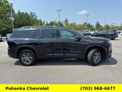 2025 Chevrolet Traverse LT