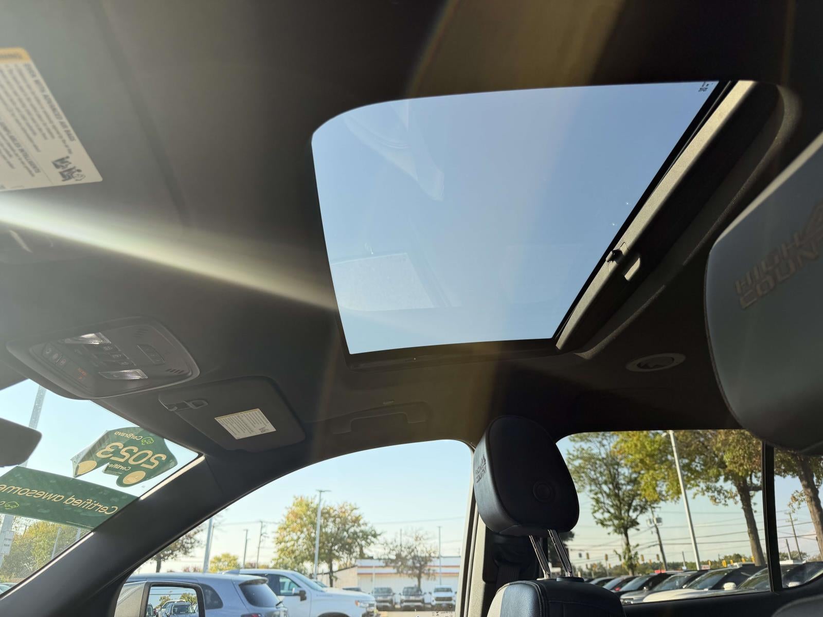 2023 Chevrolet Traverse High Country