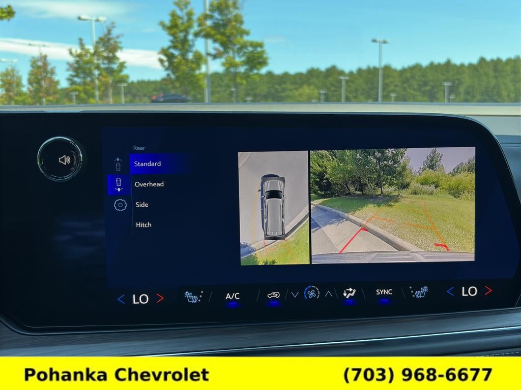 2025 Chevrolet Suburban LT