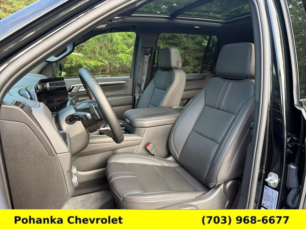 2025 Chevrolet Suburban RST