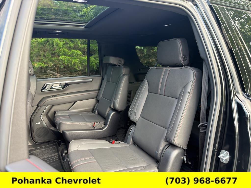 2025 Chevrolet Suburban RST