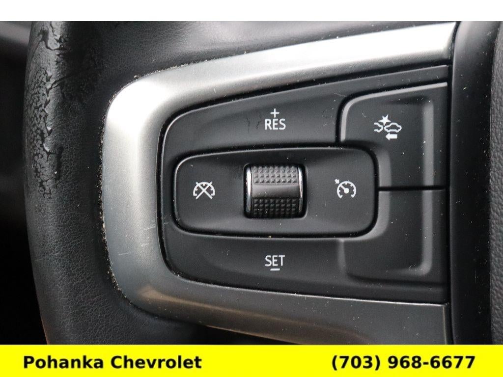 2024 Chevrolet Suburban LT - Photo 11