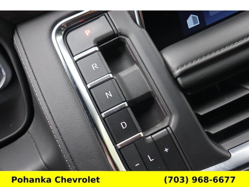 2024 Chevrolet Suburban LT - Photo 18