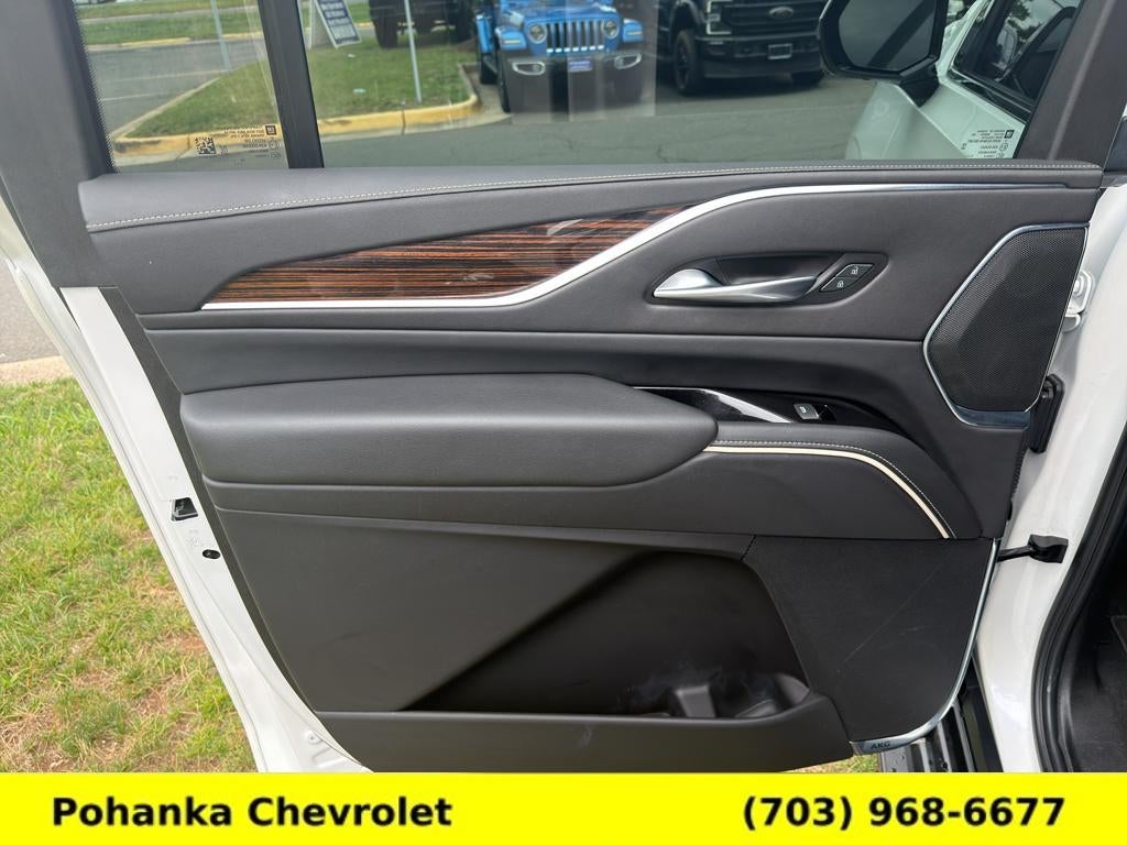 2023 Cadillac Escalade ESV Luxury