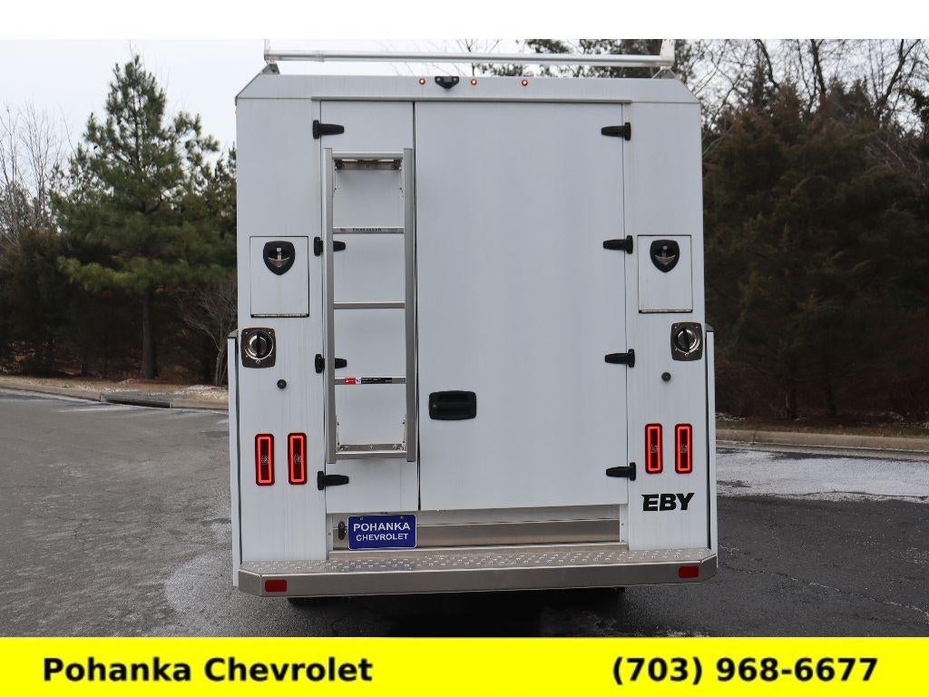 2025 Chevrolet Express Cutaway 3500 1WT