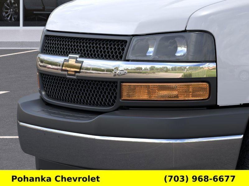 2026 Chevrolet Express Cutaway 3500 1WT