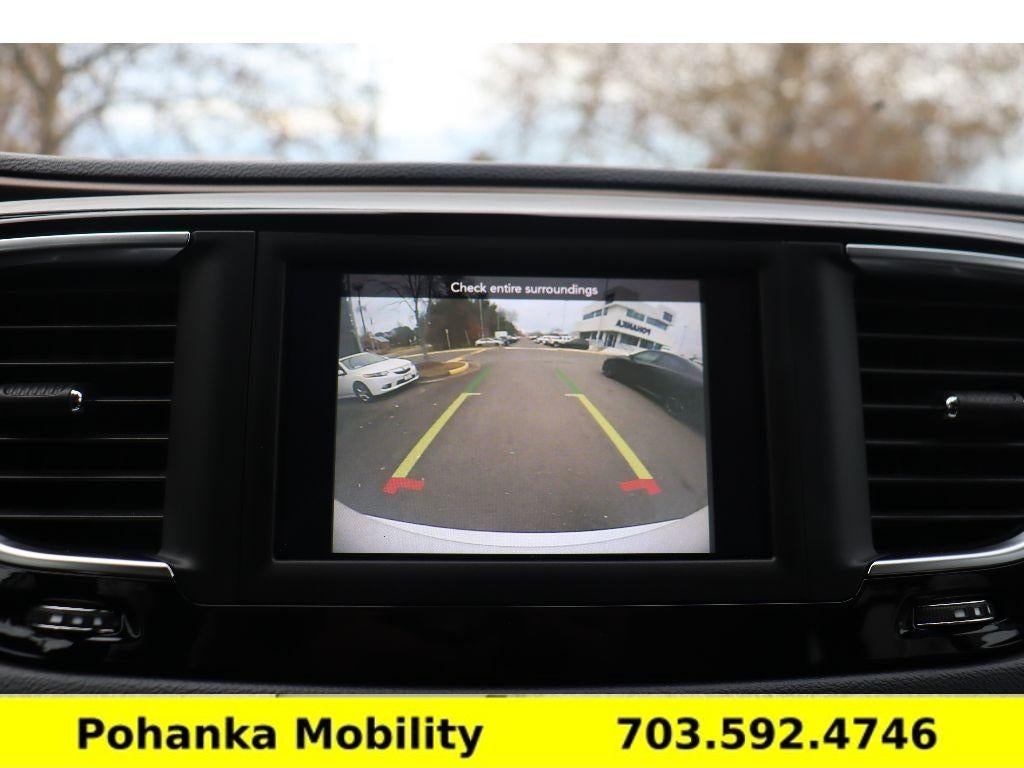 2020 Chrysler Voyager L