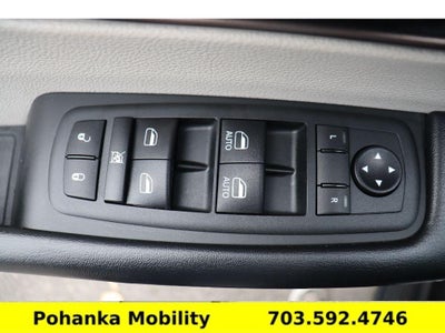 2020 Chrysler Voyager L