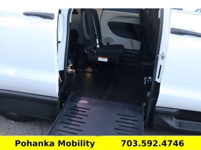 2020 Chrysler Voyager L