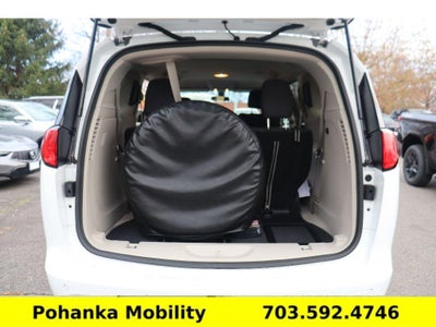 2020 Chrysler Voyager L