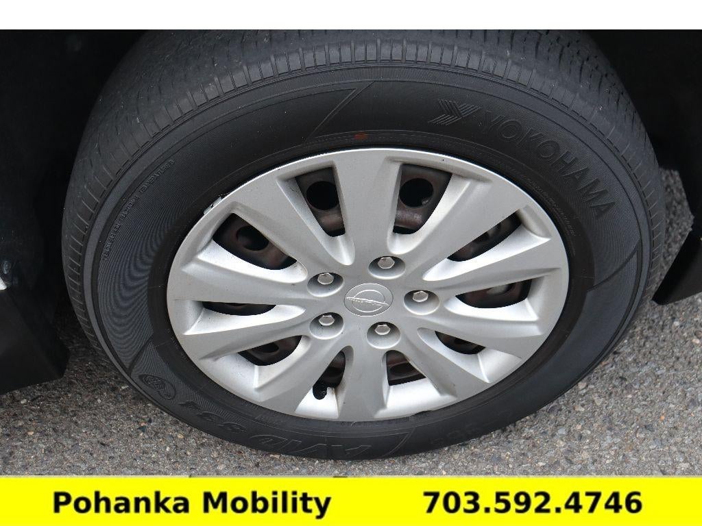 2020 Chrysler Voyager L