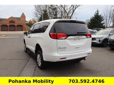 2020 Chrysler Voyager L