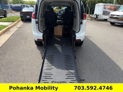 2024 Chrysler Pacifica Touring L