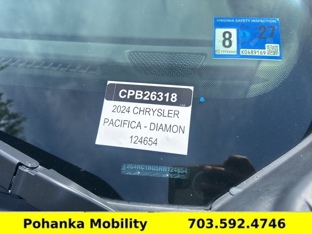 2024 Chrysler Pacifica Touring L