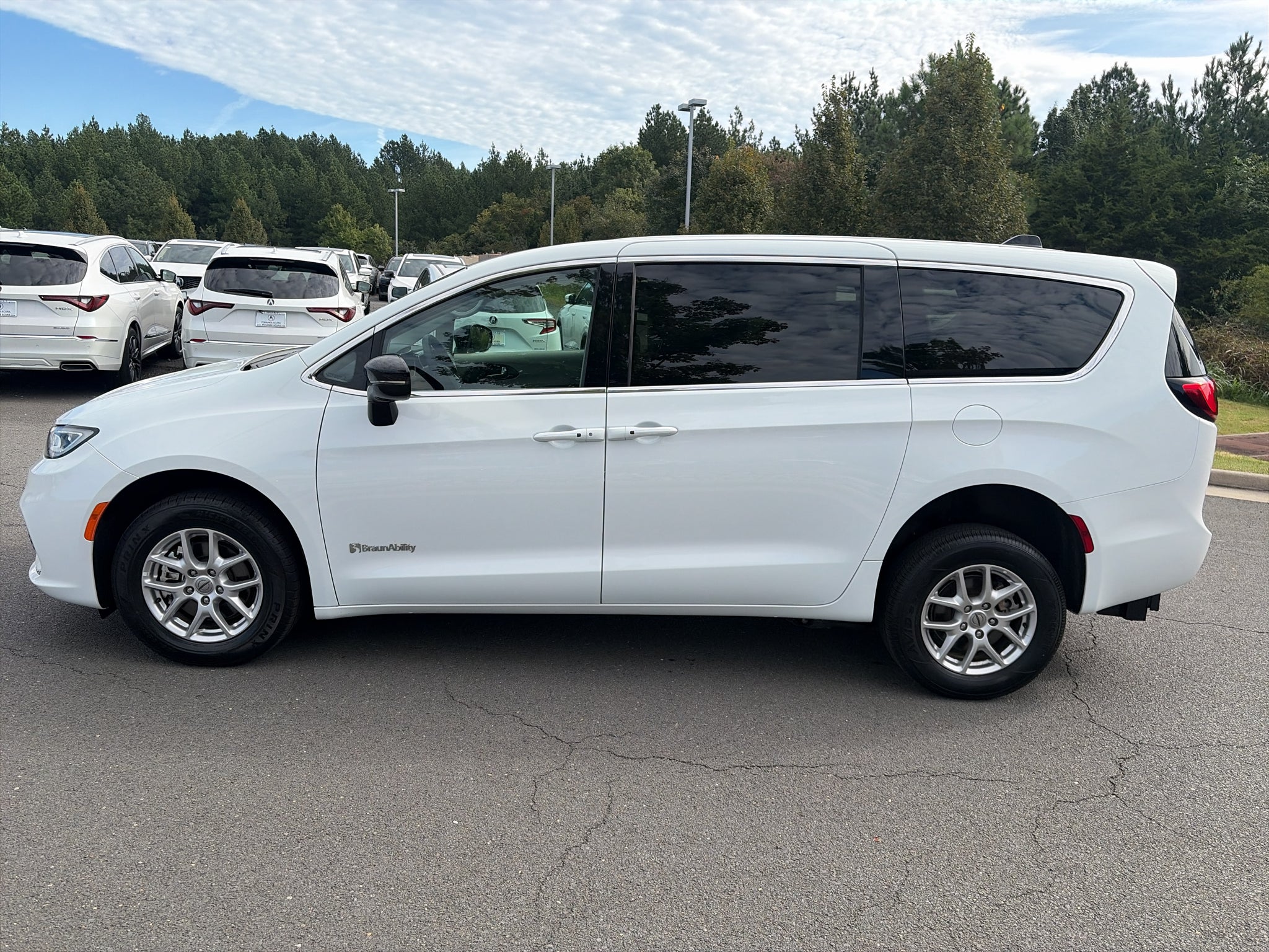 2024 Chrysler Pacifica Touring L