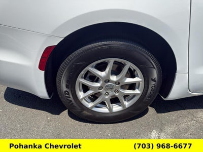 2025 Chrysler Pacifica Select