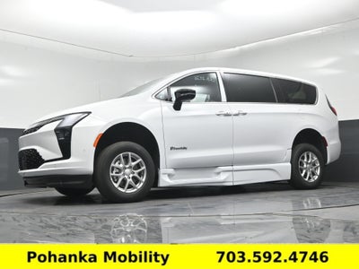 2027 Chrysler Pacifica Select