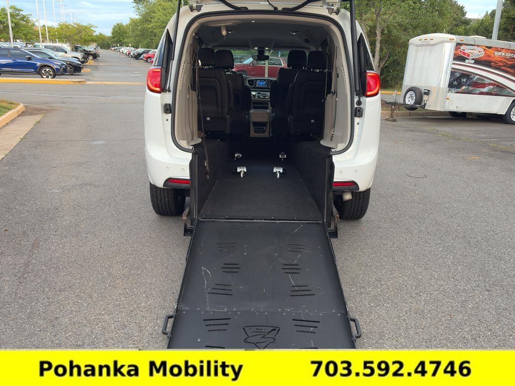 2018 Chrysler Pacifica Touring L