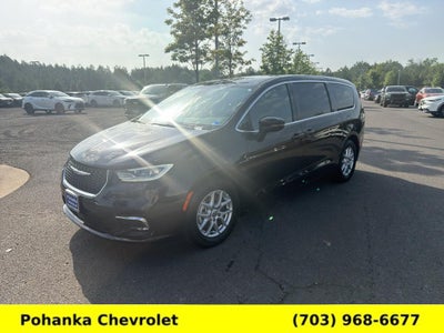 2025 Chrysler Pacifica Select