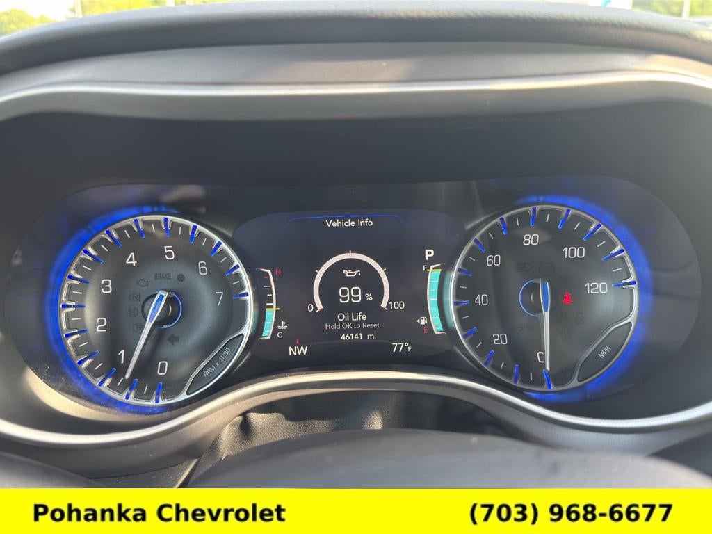 2025 Chrysler Pacifica Select