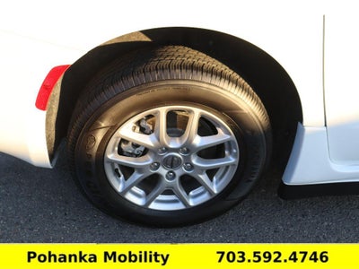 2024 Chrysler Voyager LX