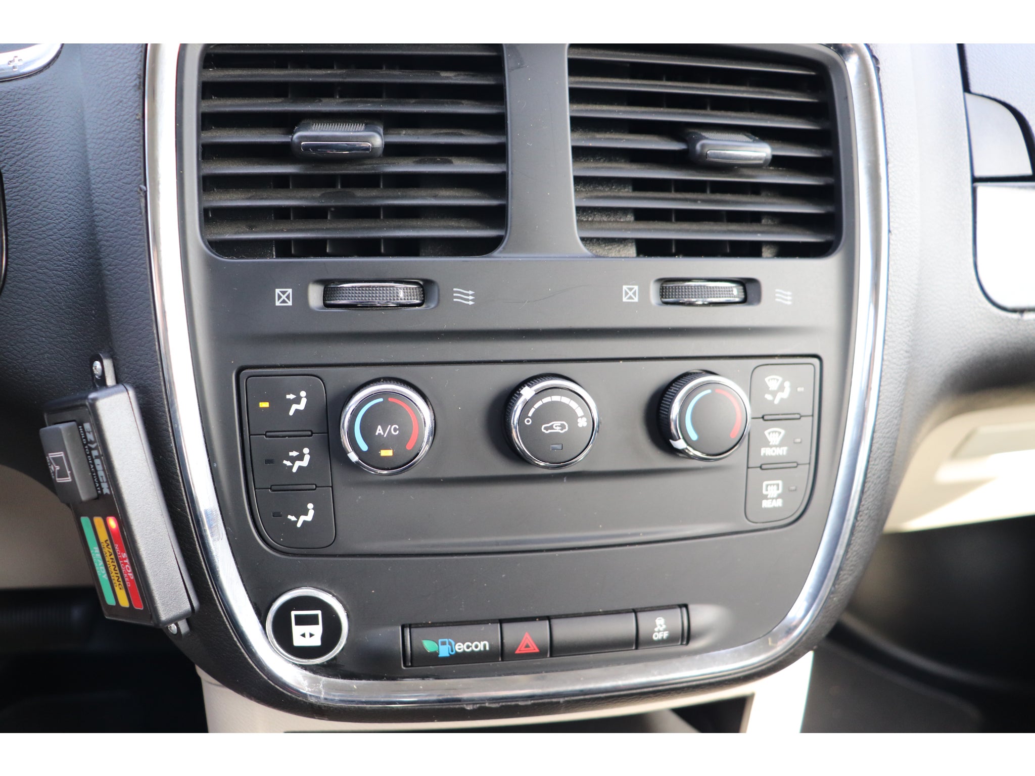 2015 Dodge Grand Caravan American Value Pkg