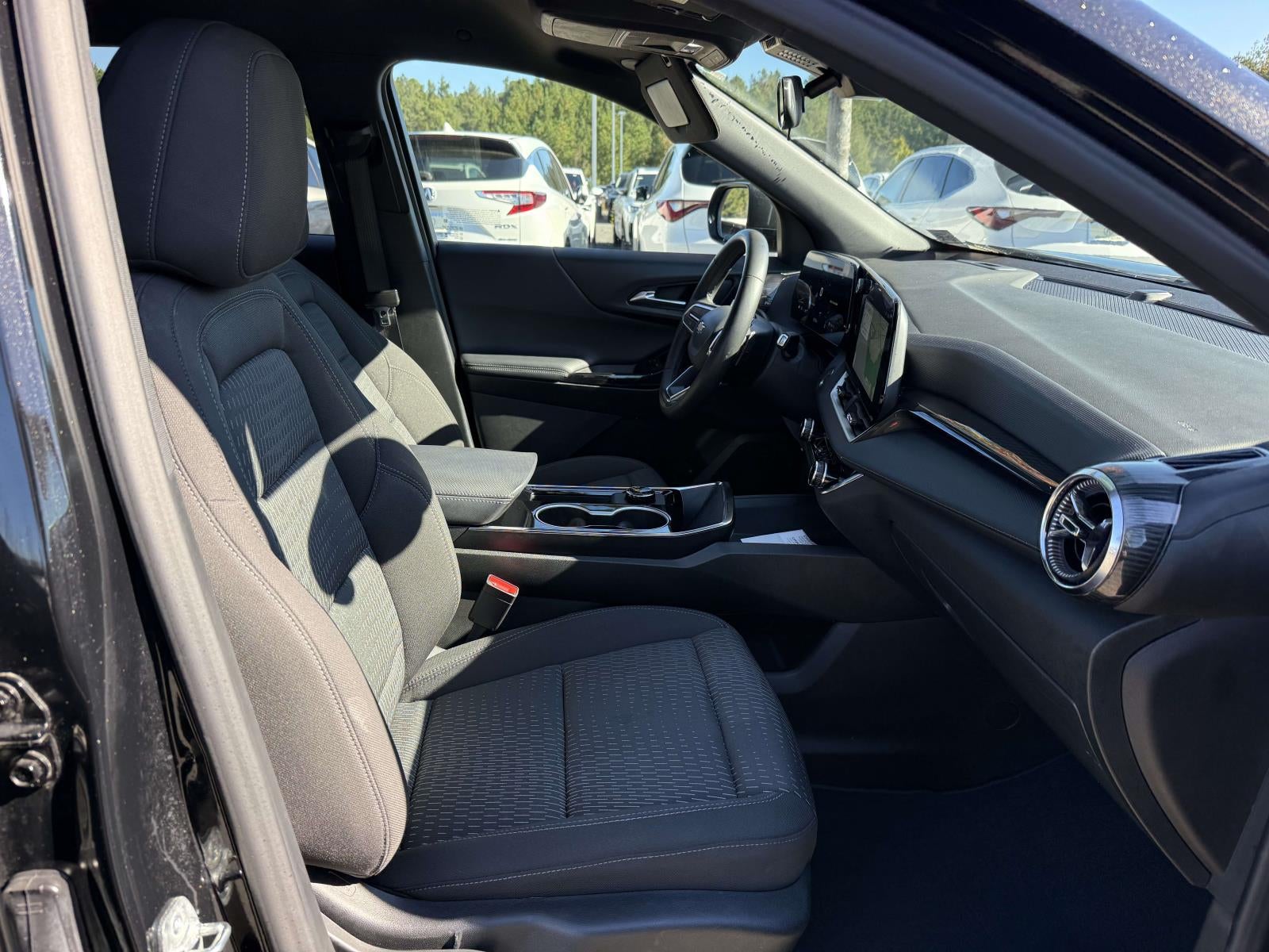 2026 Chevrolet Equinox LT - Photo 14