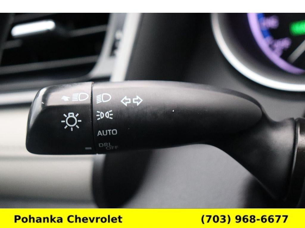 2021 Toyota Camry Hybrid XLE