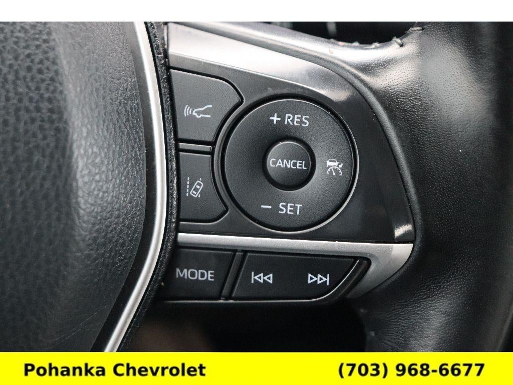 2021 Toyota Camry Hybrid XLE