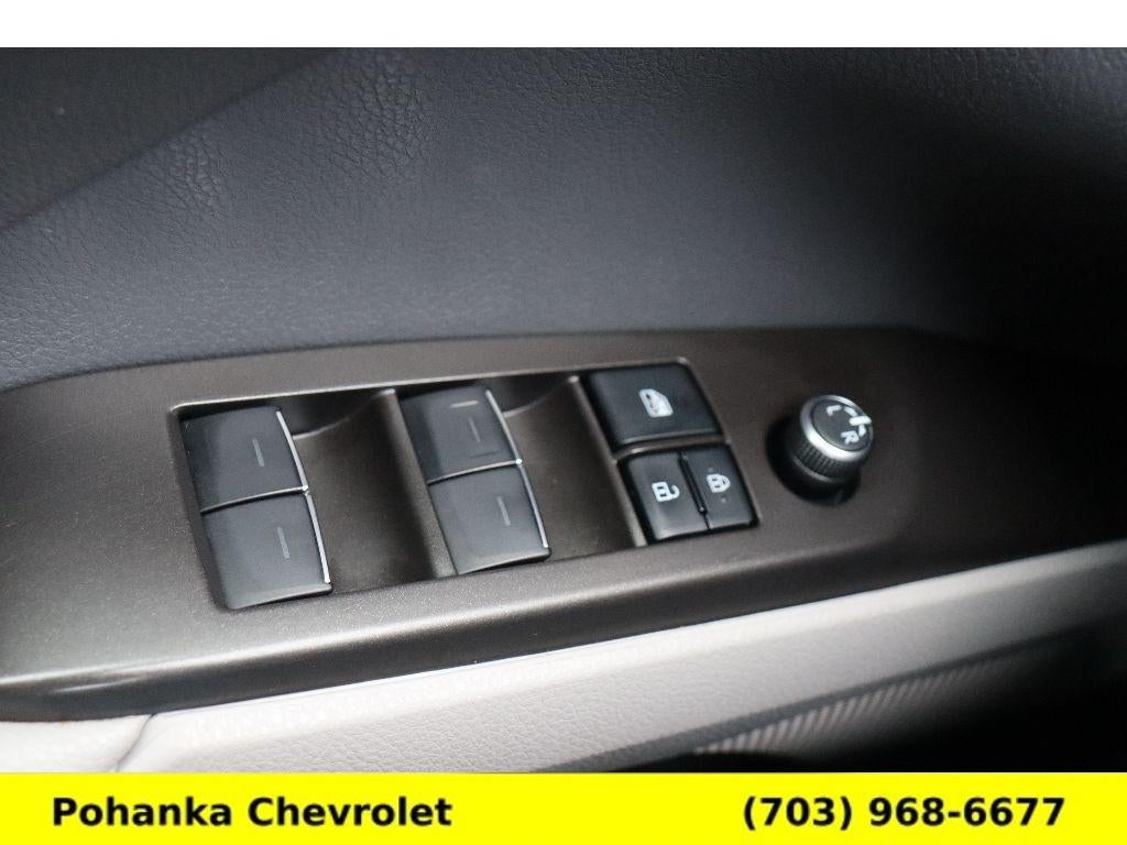 2021 Toyota Camry Hybrid XLE