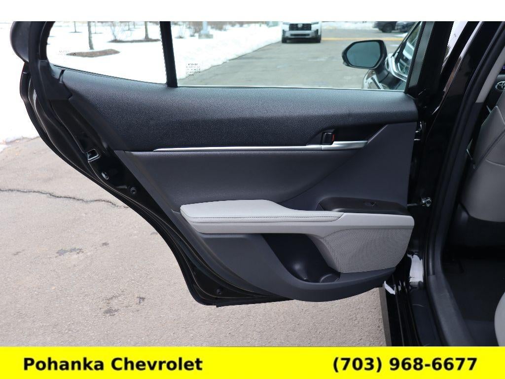 2021 Toyota Camry Hybrid XLE