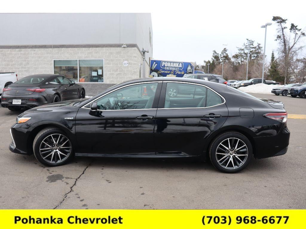 2021 Toyota Camry Hybrid XLE