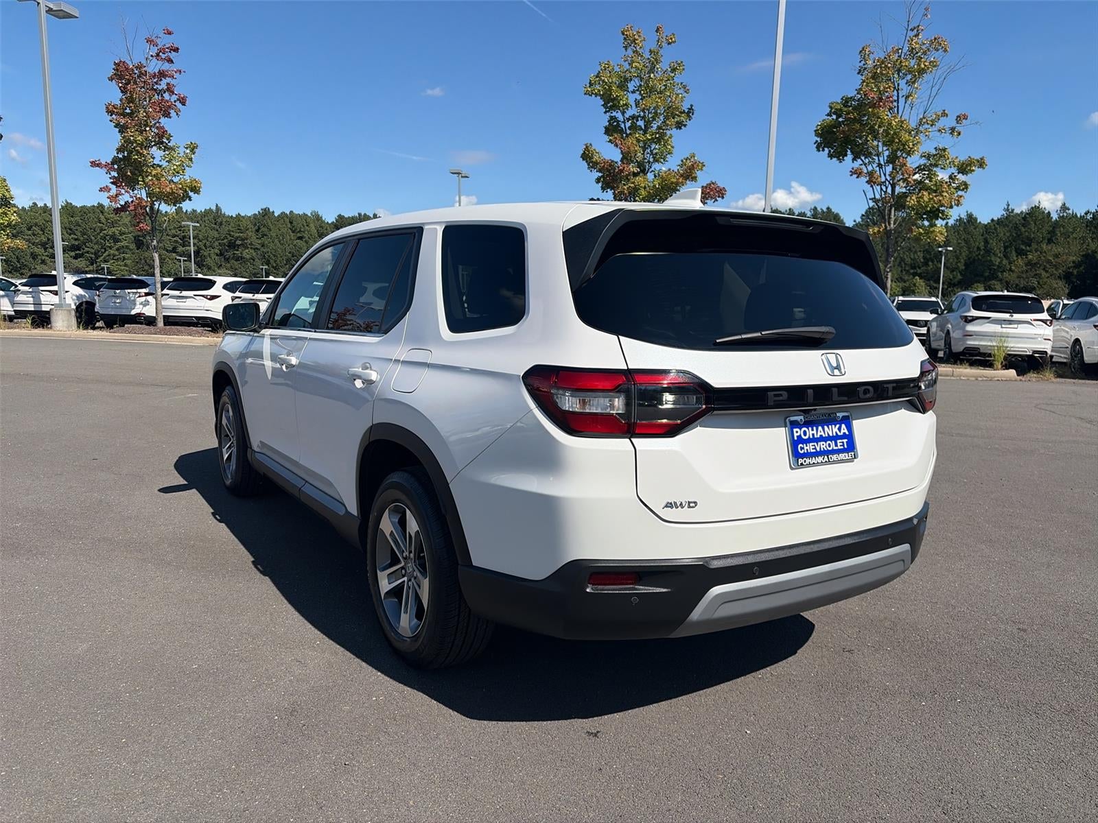 2023 Honda Pilot AWD EX-L 8 Passenger