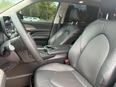 2025 Toyota Grand Highlander XLE