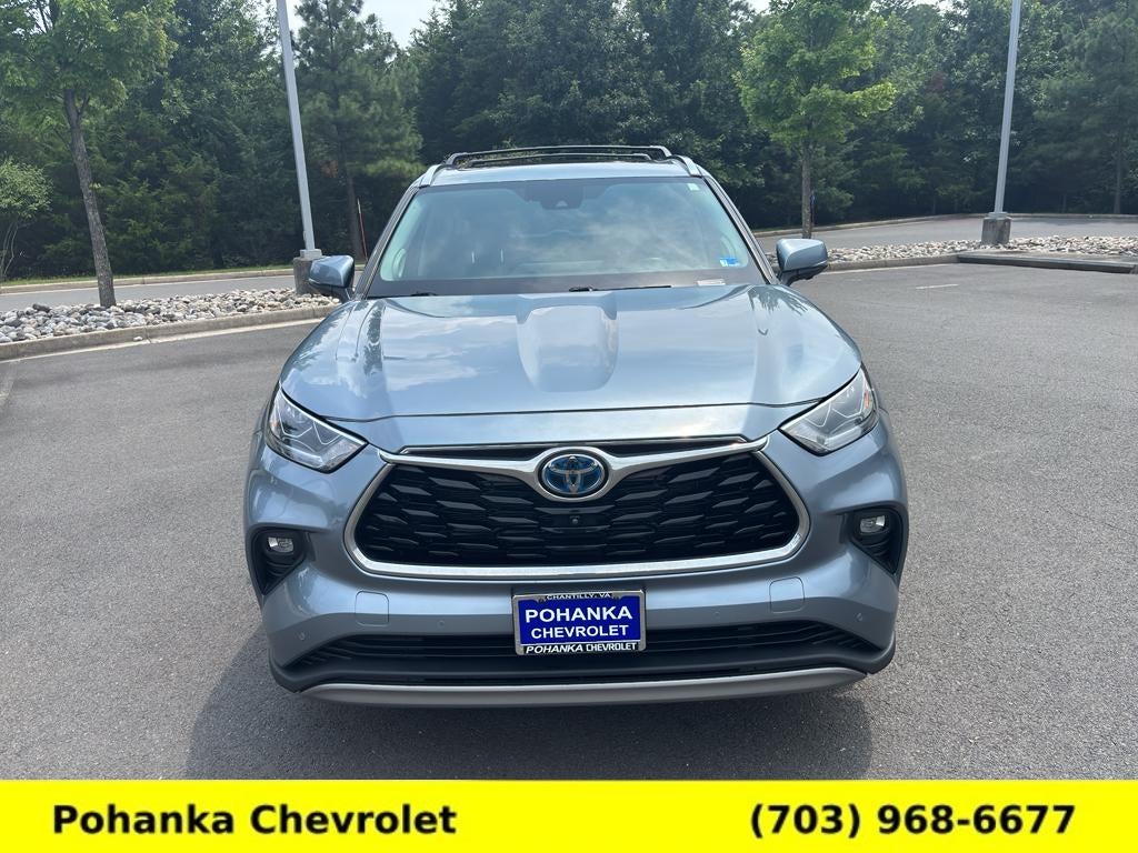 2023 Toyota Highlander Hybrid Platinum