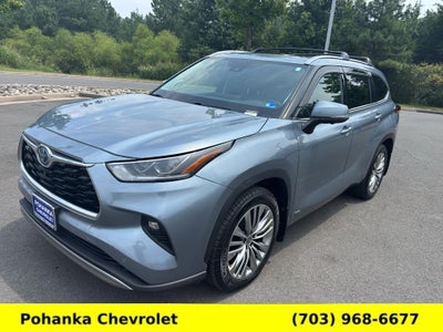 2023 Toyota Highlander Hybrid Platinum