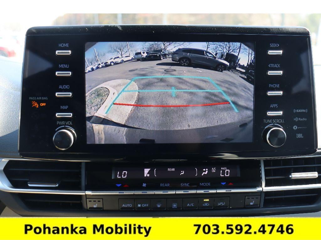 2023 Toyota Sienna XLE