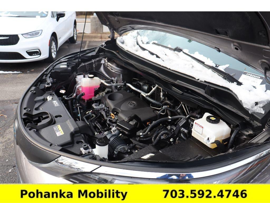 2021 Toyota Sienna XLE