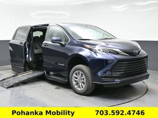 2026 Toyota Sienna LE