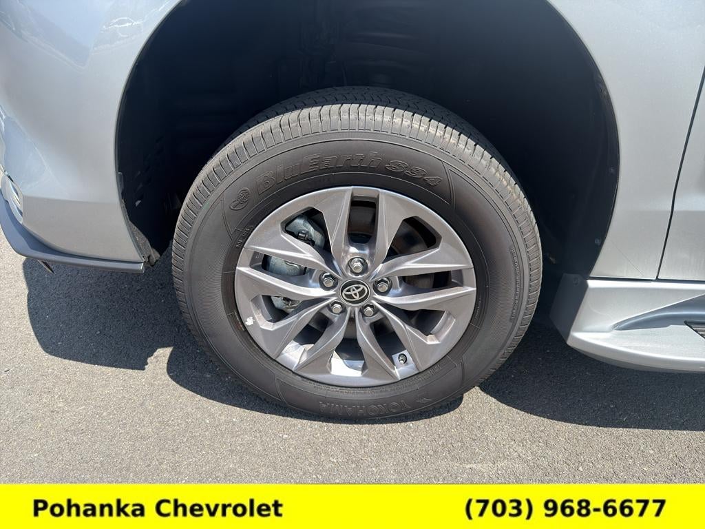 2024 Toyota Sienna XLE